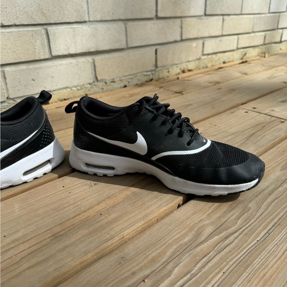 Women’s Nike Air Max Thea - Picture 8 of 13